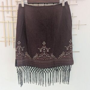 VTG Y2K Tailor B Moss Floral Embroidered Linen Blend Skirt Fringe Macrame Boho